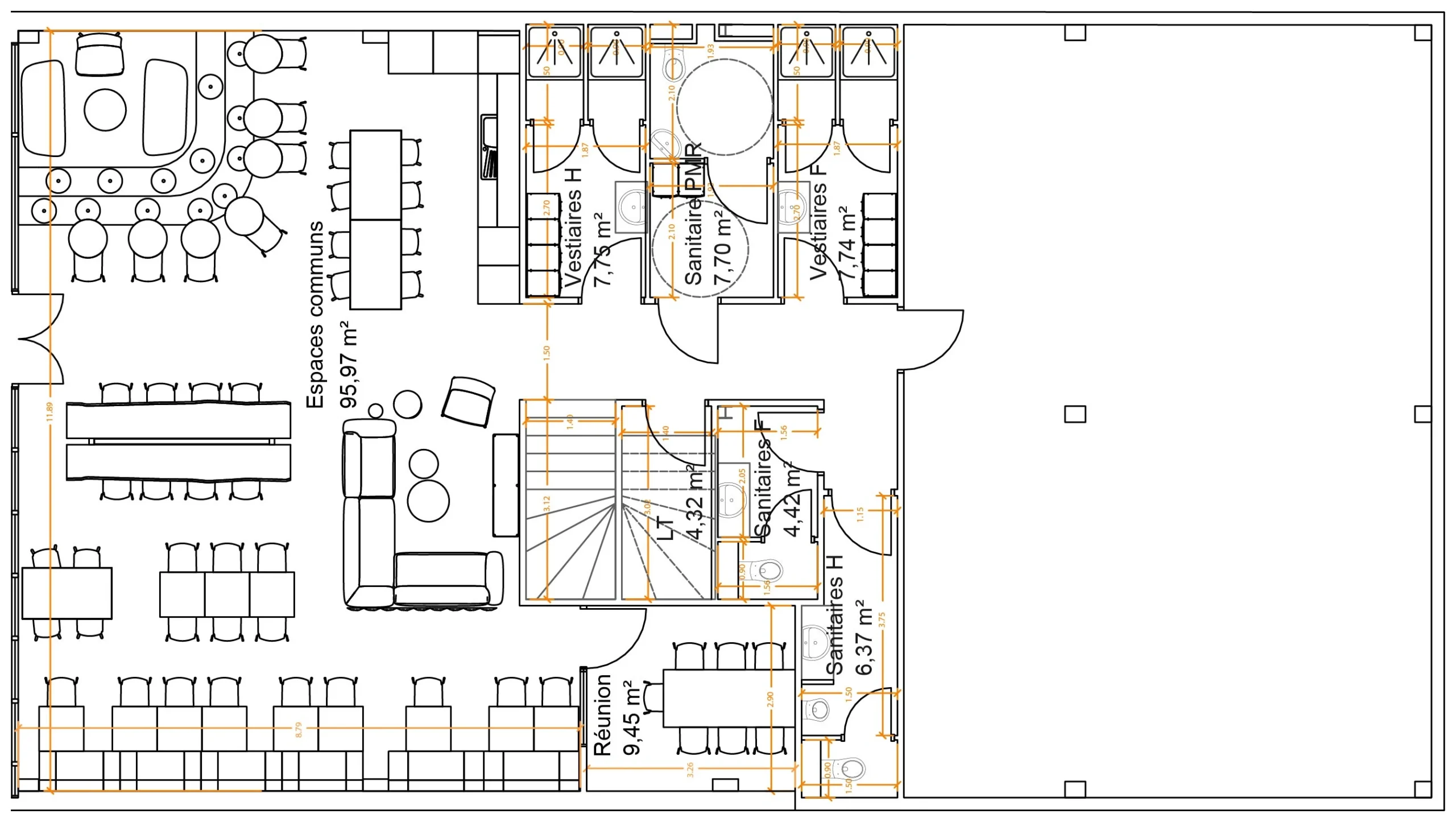 Plan avant-projet complet de space planning d'un espace de bureaux par LIV Intérieur